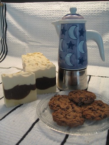 Este lleva leche y cafe cargadito con aroma de chocolate ¿os apetece un poquito?