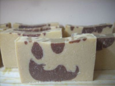 jabonlechecabrared.jpg