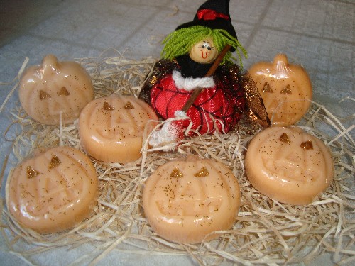 Hallowen soap.jpg