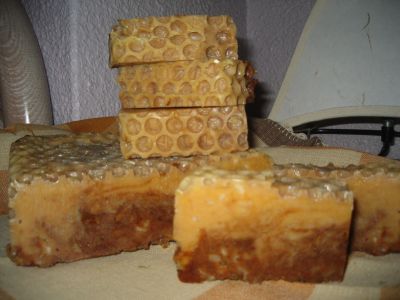 jabon cera de abejas y miel