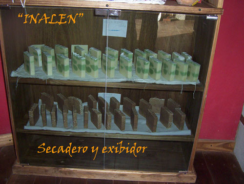 Secadero-y-exibidor.jpg