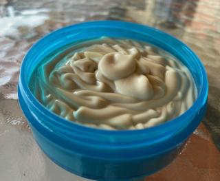 Crema para pies, grietas y durezas