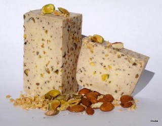 Jabón de almendras y pistacios