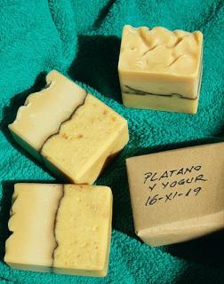 Jabón de plátano y yogur