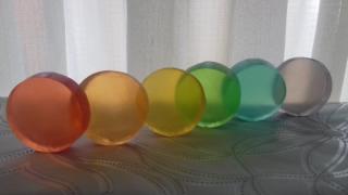 Jabones transparentes de distintos colores