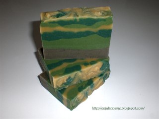 Jabón de Arcilla verde y madera de cedro